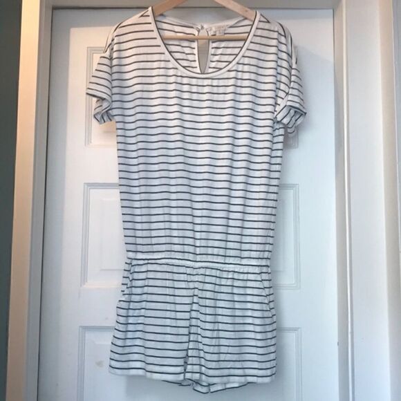 J. Crew Perfect Striped Romper! ❤️ - Picture 1 of 3